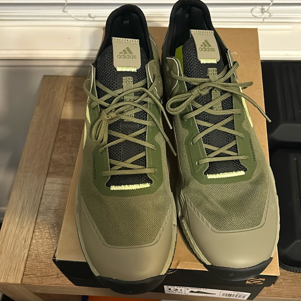 New Men’s 5.10 Trailcross LT Bike Shoes size 12.5 Turf